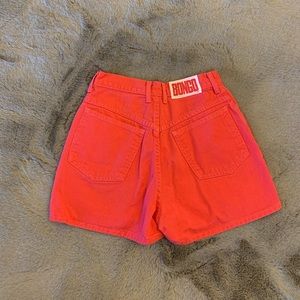 VTG pink bongo high rise mom jean shorts